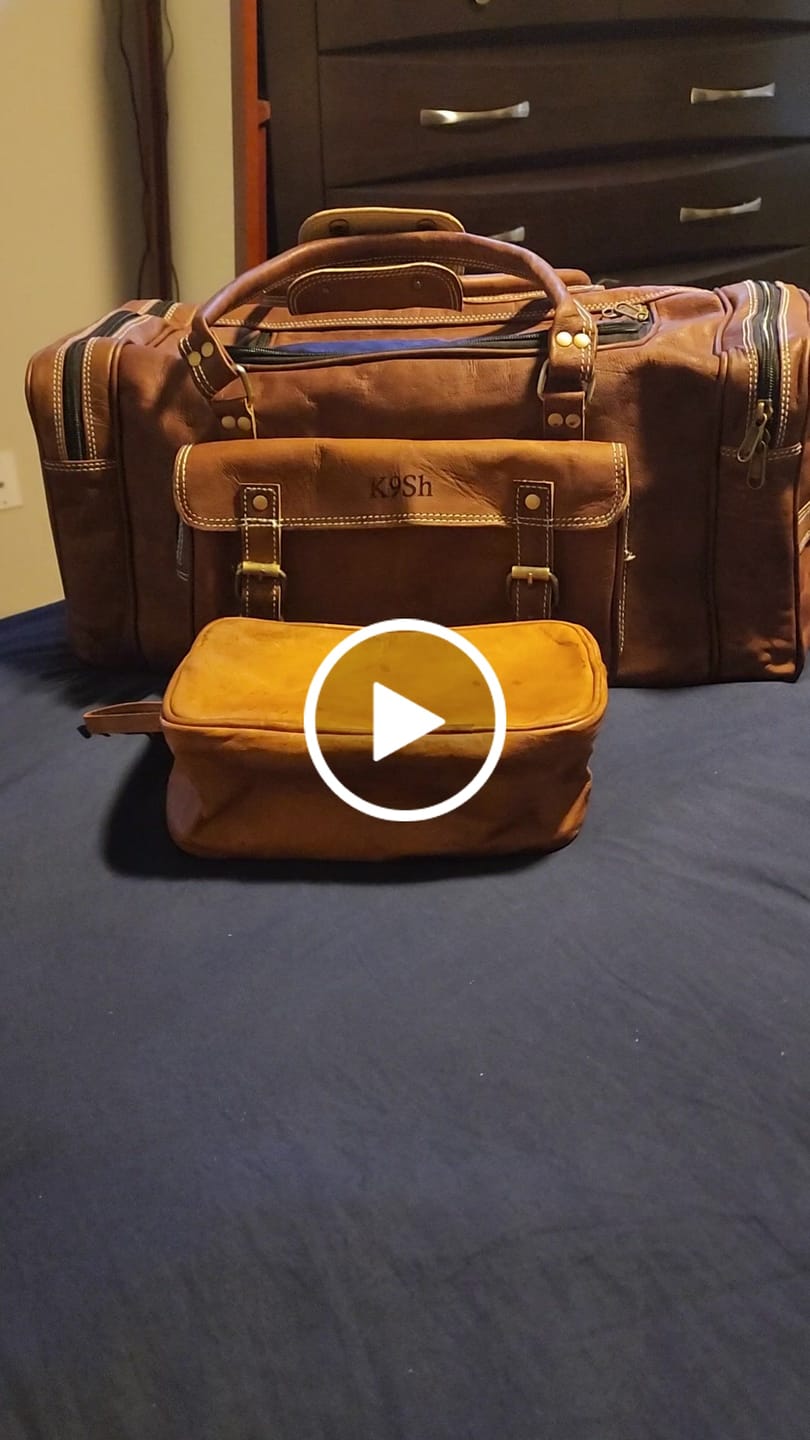 Customer video review of Traveler Weekender Duffle Bag + FREE Toiletry Bag