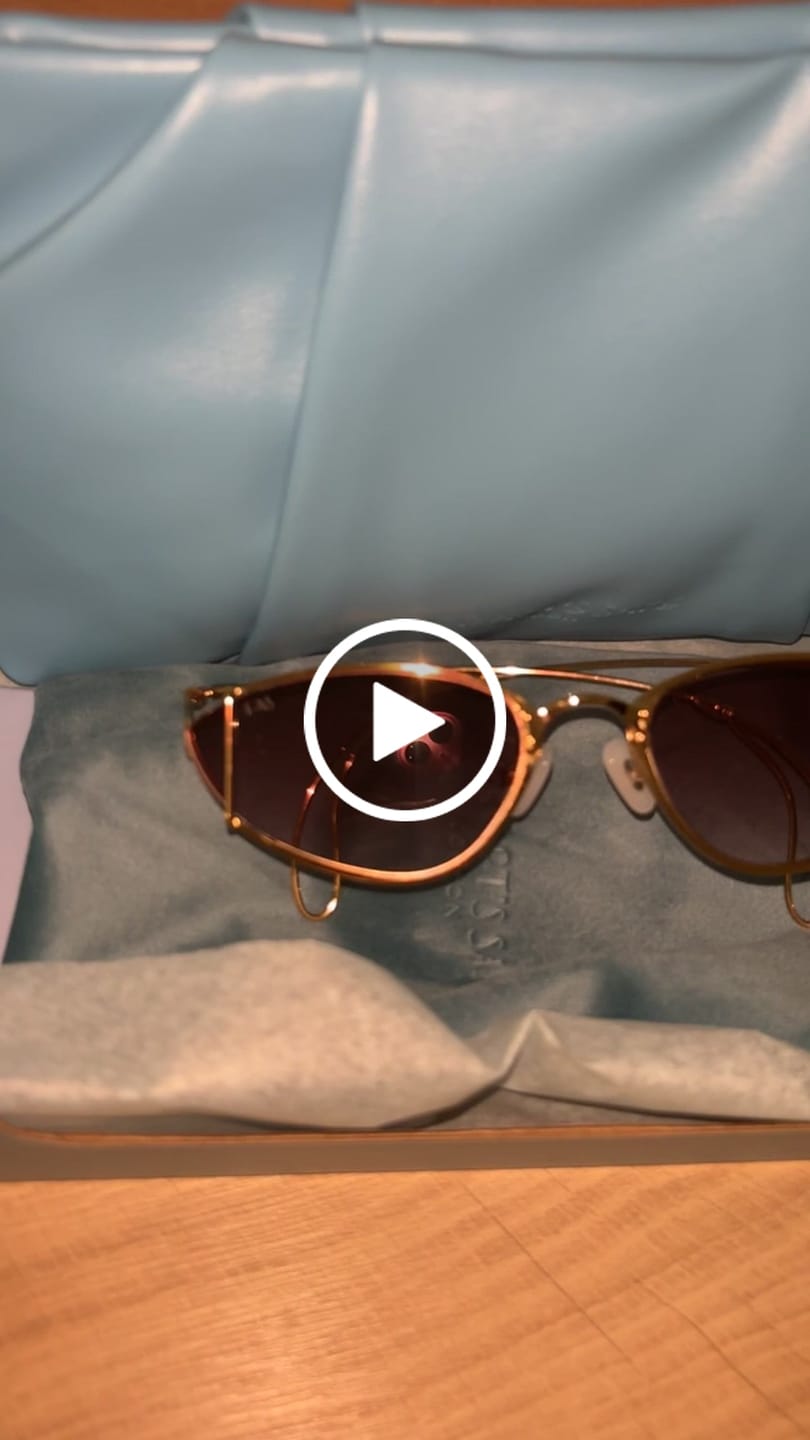Customer video review of Ornate