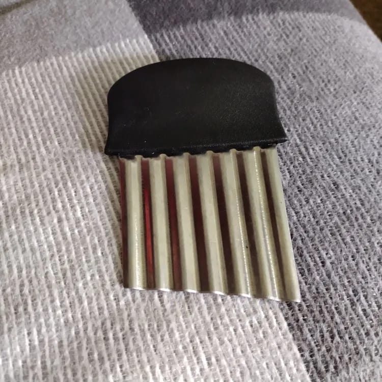 Customer photo review of Stainless Steel Crinkle Cutter