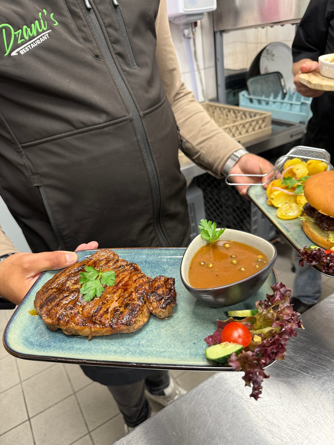 Customer photo review of Cosy & Trendy Saucieres Streetfood 170 ml - 10 Stuks