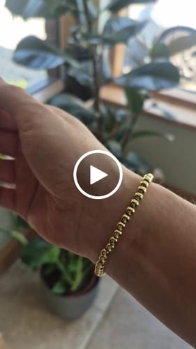 Customer video review of Palestine Bracelet