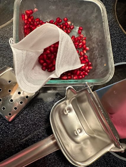 Customer photo review of Premium Manual Juice Squeezer