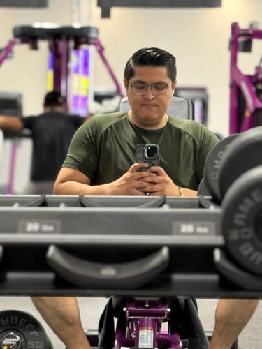 Customer photo review of Training Sport Tee - Army Green