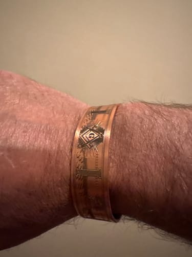 Customer photo review of MasonicMan Engraved Square and Compass Pure Copper Bracelet