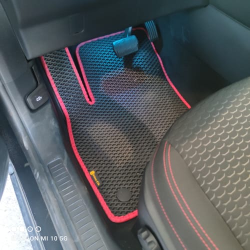 Customer photo review of Auto Fußmatten nach Maß - Komplettset