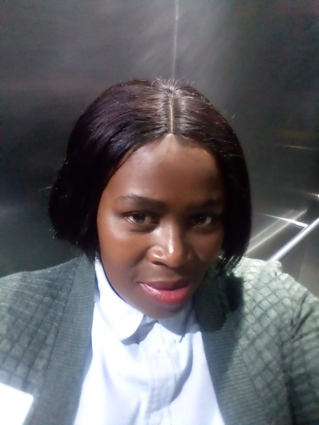 Customer photo review of Brazilian Beginner Wig Kim K