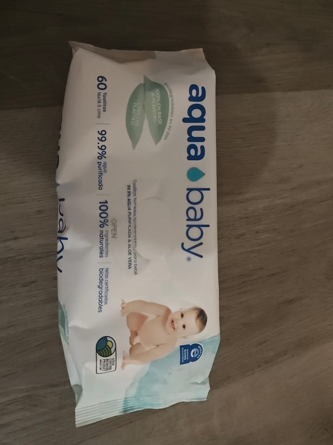 Customer photo review of Aqua Baby Biodegradables 36 Bolsas de 60 Toallitas Húmedas