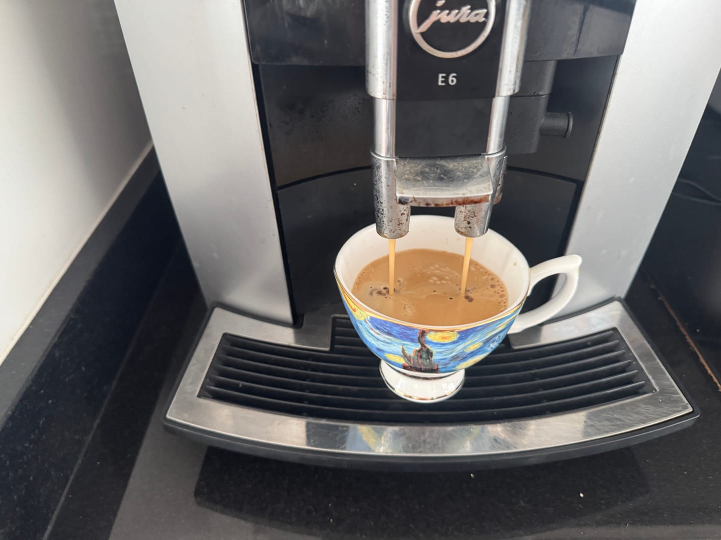 Customer photo review of Van Gogh tea cups