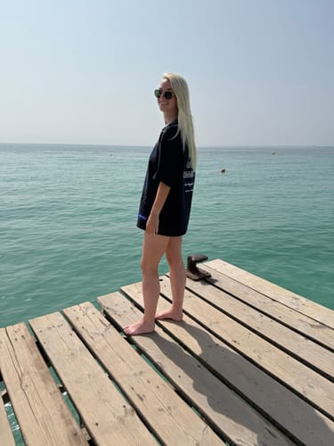 Customer photo review of LOS ANGELES T-SHIRT NAVY