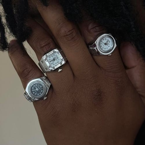 Customer photo review of SANTOS RING | SILVER WHITE