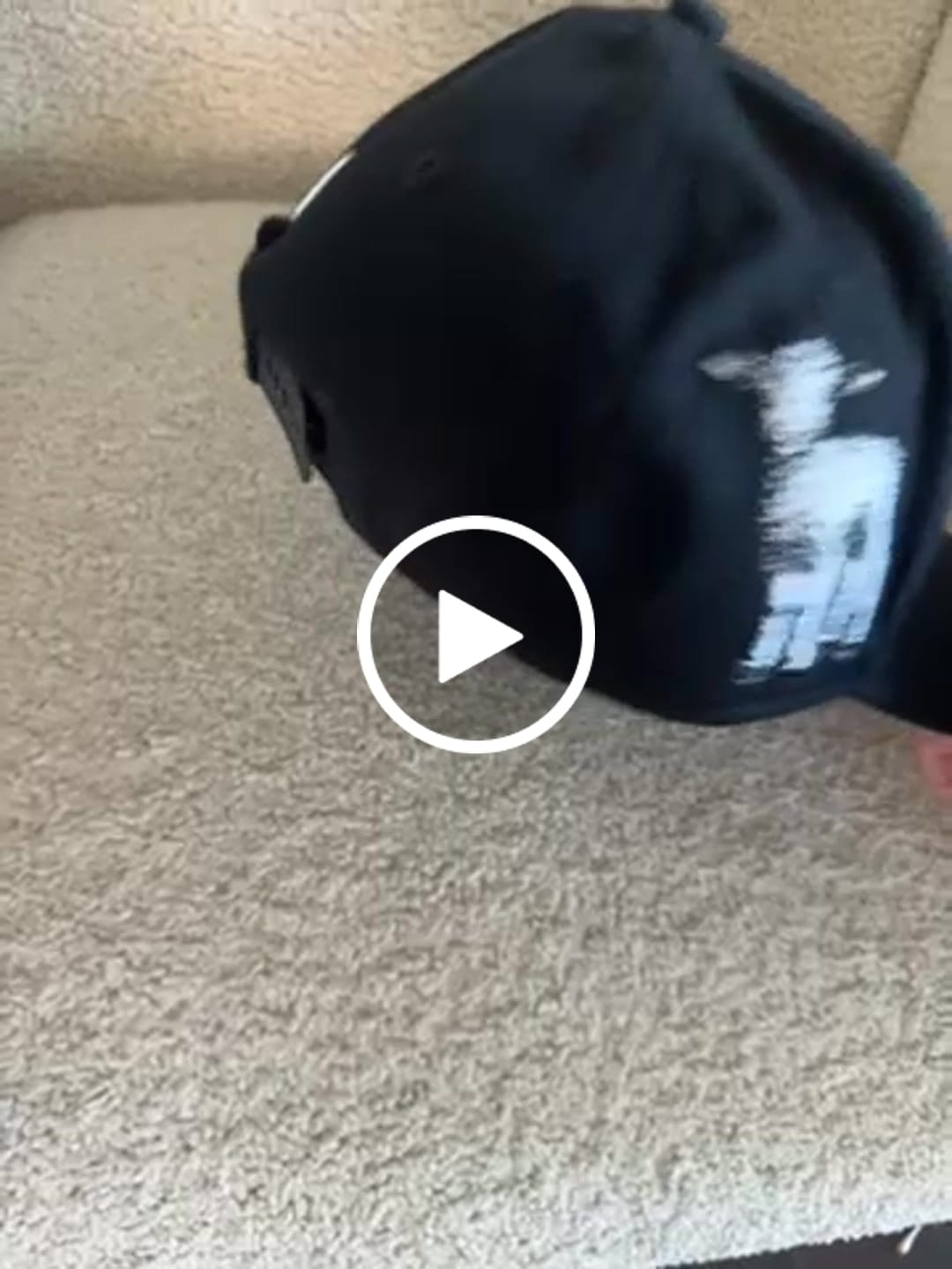 Customer video review of [PRE-ORDER - SHIPS MARCH 28TH] ‘7’ Premium Wool Blend SnapBack - Black/White