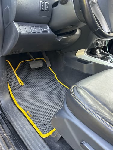 Customer photo review of Dywaniki samochodowe na zamówienie - Przód i tył