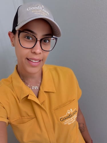 Customer photo review of [12 Pack] Embroidered Trucker Hats