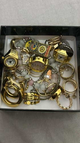 Customer photo review of MILANO RING | GOLD WHITE