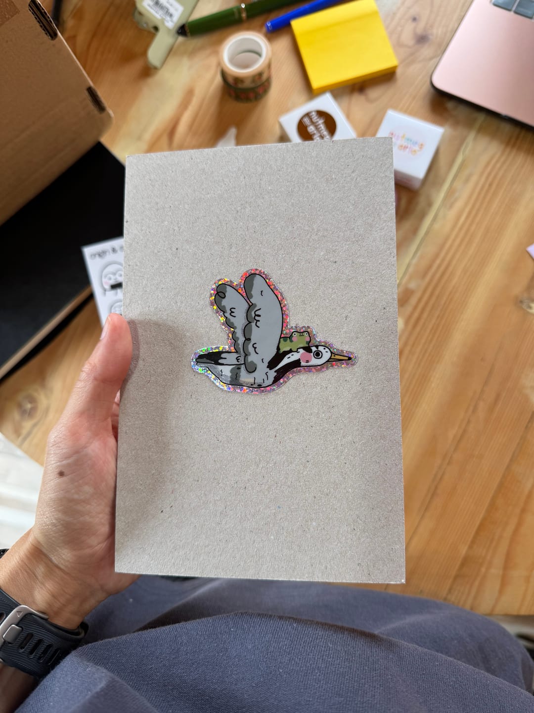Customer photo review of Bloemkolie Sticker - Flying Frog