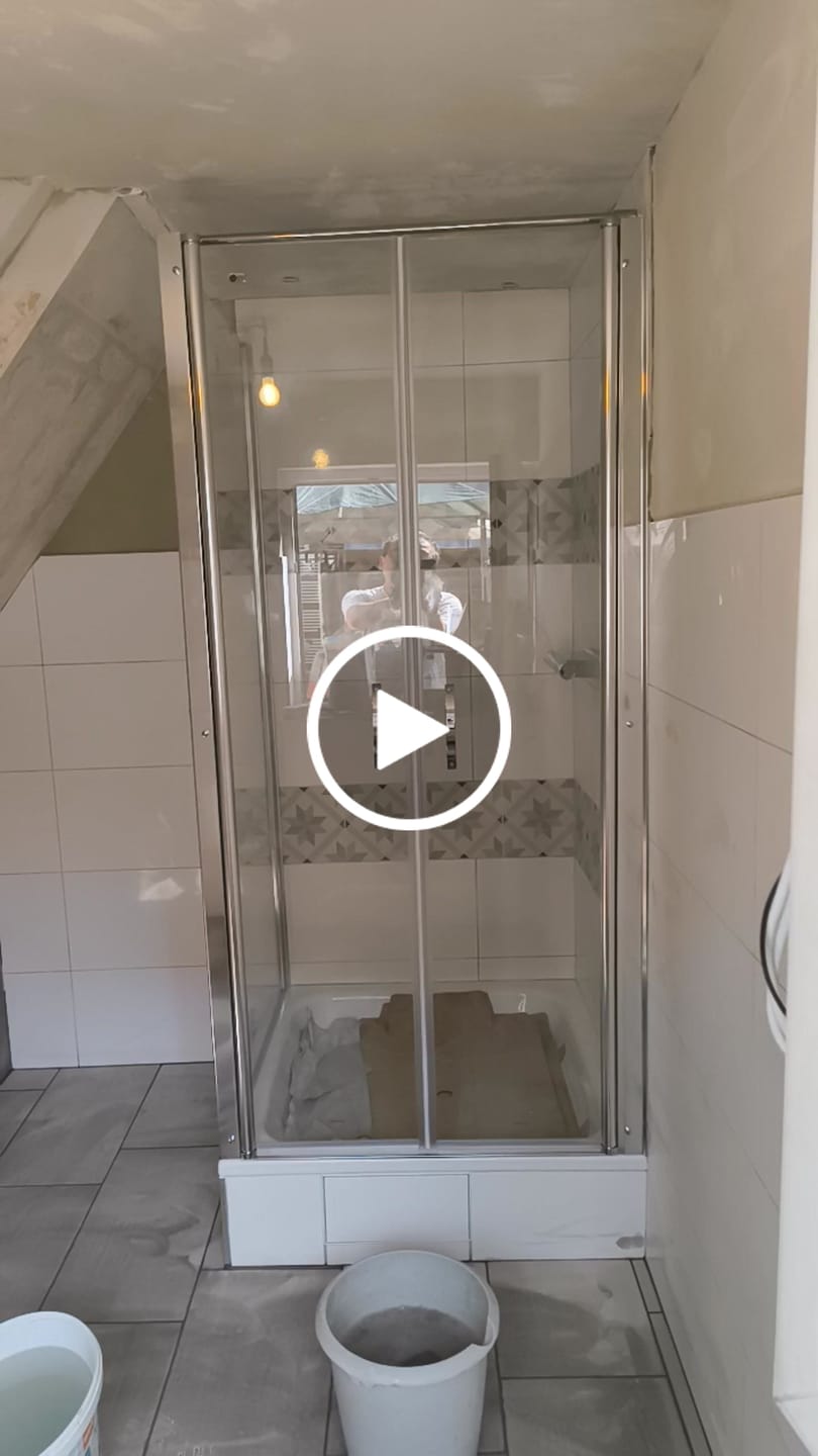 Customer video review of Eckdusche Duschkabine mit Pendeltür, 6mm ESG, Klarglas - Tür 80cm, Höhe: 195cm