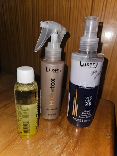 Reseña con foto de un cliente sobre Hidratox, tratamiento efecto bótox capilar instantáneo