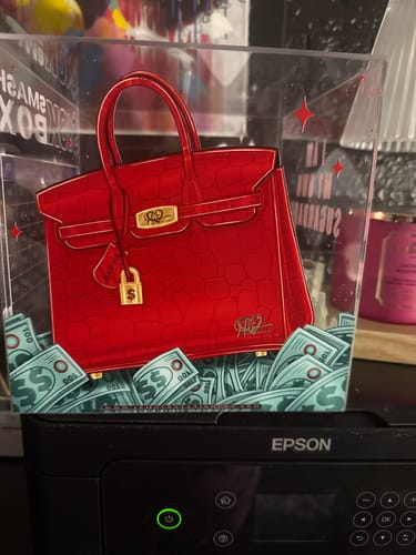 Customer photo review of Luxe Red | $10k Smashbox
