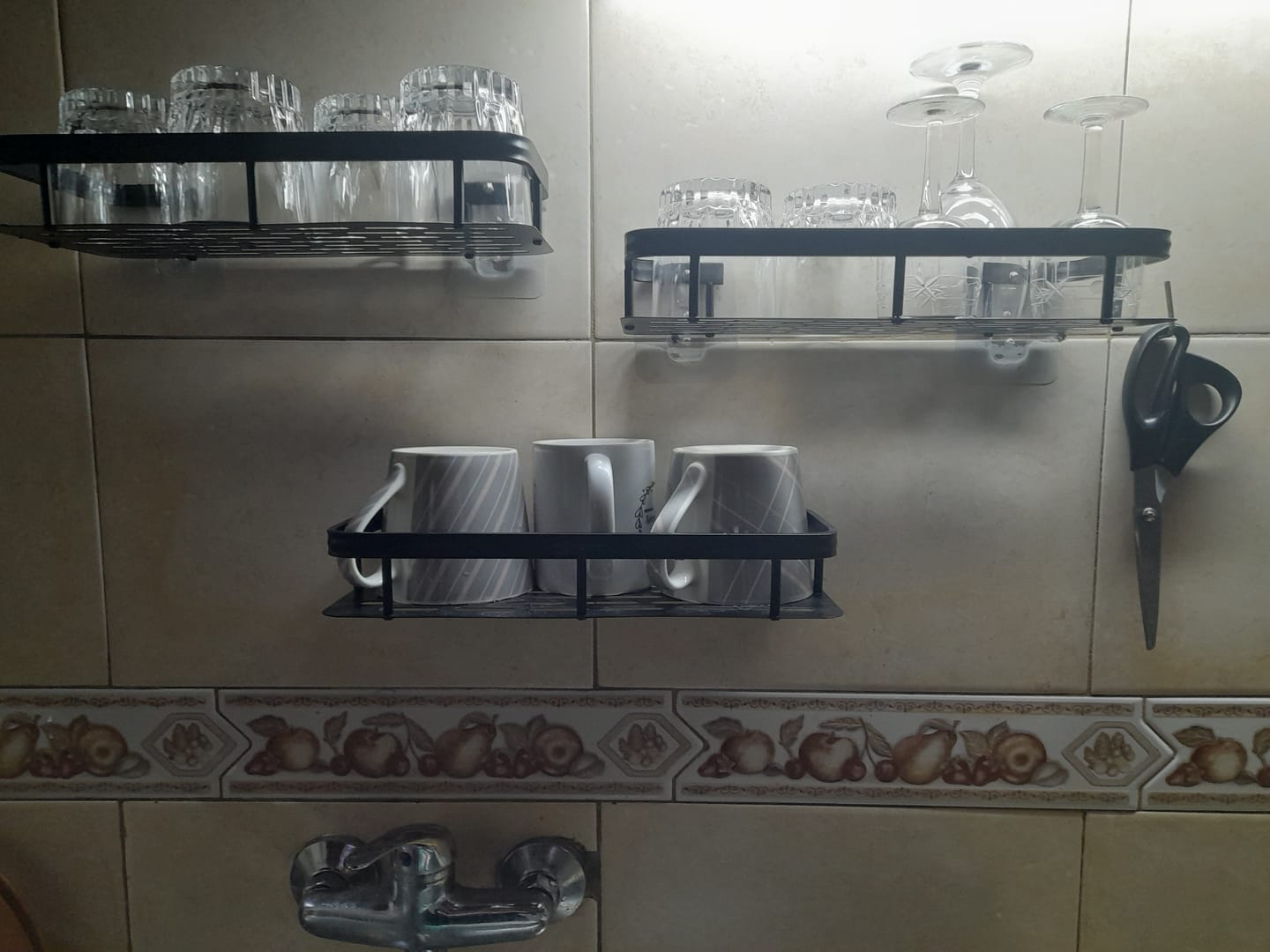 Customer photo review of Estante Organizador Winsen de Aluminio Milhome