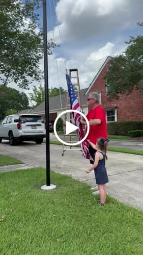 Customer video review of Ultra Heavy Duty American Flag - 2-ply Polyester - Made In USA