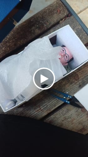 Customer video review of בובת MINI ME - עורך דין