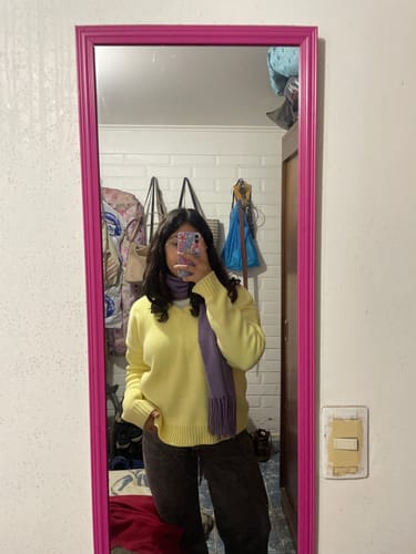 Customer photo review of SWEATER HAILEY AMARILLO (PREVENTA 1)