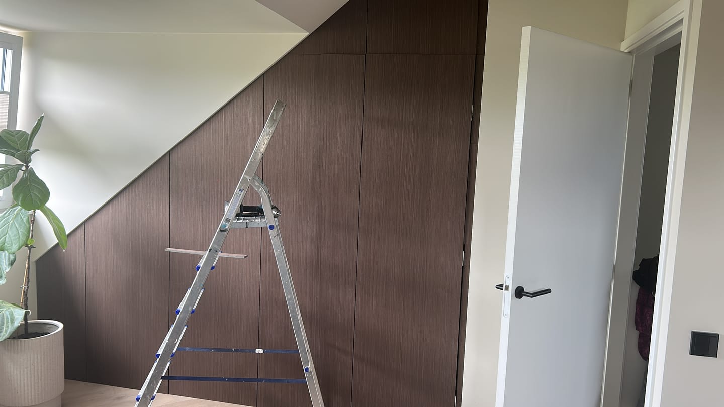 Customer photo review of Decopanel Eiken Dark Walnoot 270 x 60 cm Akoestische wandpanelen