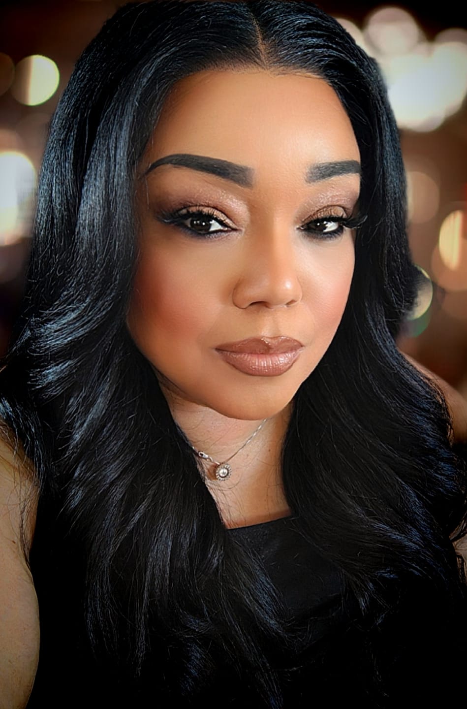 Customer photo review of Chade Magic Lace Heart Hairline Glueless Y-Part HD Lace Front Wig - MHH01