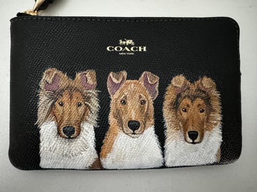 Customer photo review of Coach Wristlet with Custom Pet Portrait