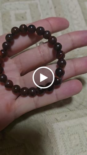Customer video review of Bracelet Oeil de Taureau "Courage"
