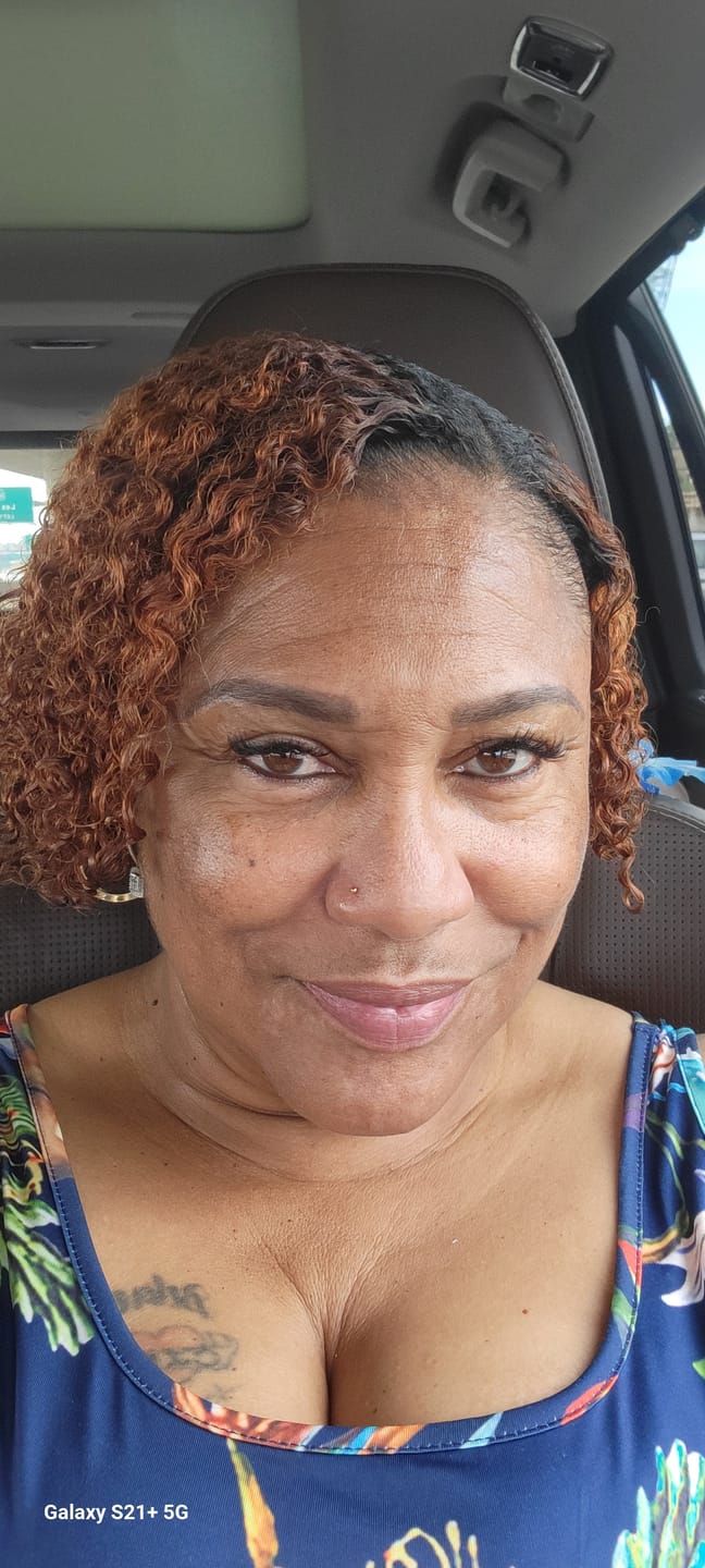 Customer photo review of Defining Flaxseed Gel for Curly Hair with Organic Jojoba Oil for Moisture and Lavender Fragrance