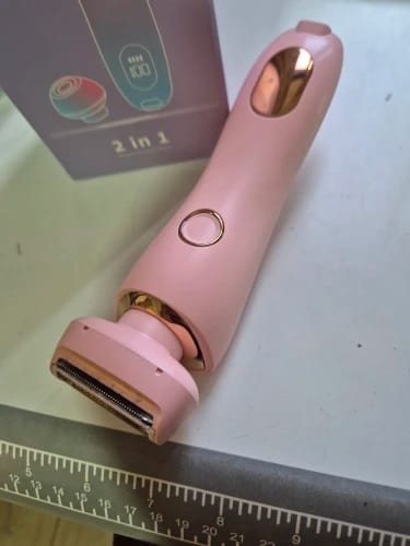 Customer photo review of HexoSilk™ 2-in-1 Hair Removal Trimmer