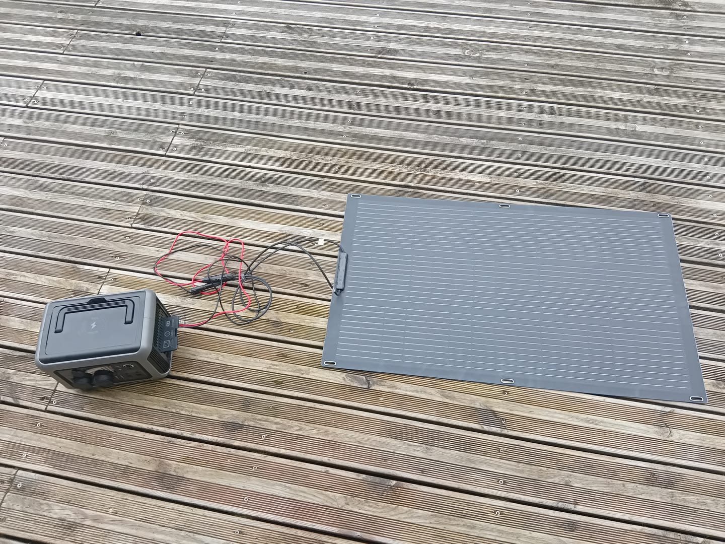 Customer photo review of ALLPOWERS SF100 Panneau Solaire Flexible 100W