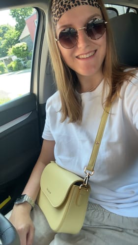 Customer photo review of CHLOIE - BUTTER