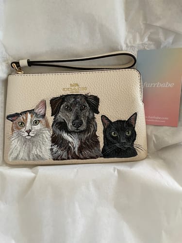 Customer photo review of Coach Wristlet with Custom Pet Portrait