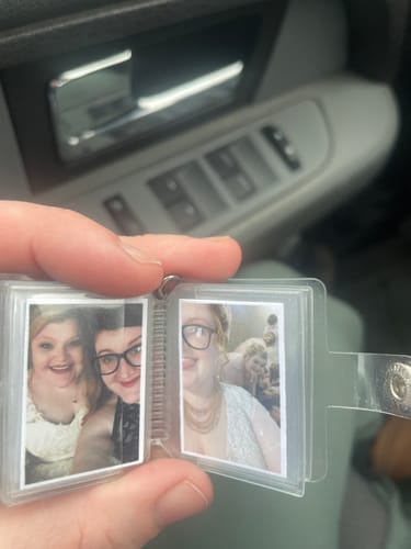 Customer photo review of MiniscrapBook® Mini Album Keychain