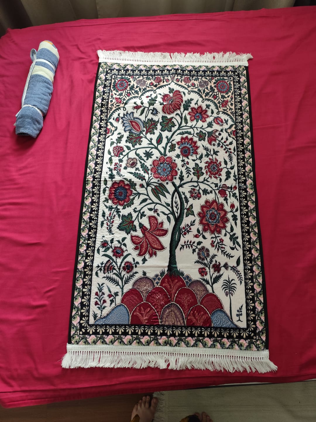 Customer photo review of Floral  Padded Prayer Mat