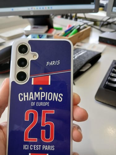 Customer photo review of Coque foot PARIS SG PSG COLLECTOR CHAMPIONS D'EUROPE CHAMPIONS LEAGUE 2025 - TEAMCOQUES