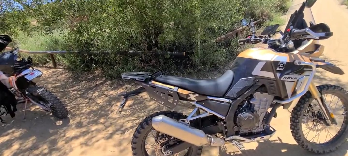 Customer photo review of Kove 800X Luggage Rack