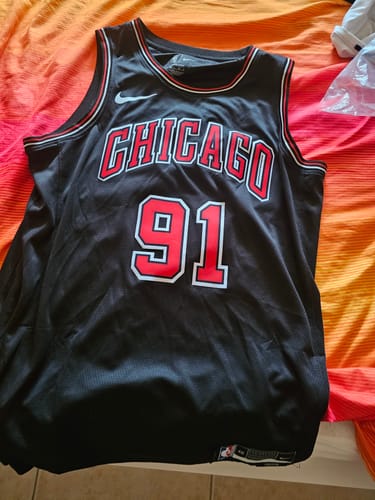 Customer photo review of MAGLIA NBA NERA CHICAGO BULLS
