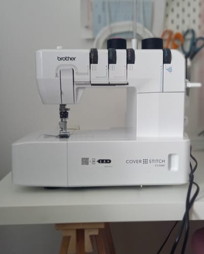 Jacinta G. review of Recouvreuse BROTHER CV3440 image 1 out of 2