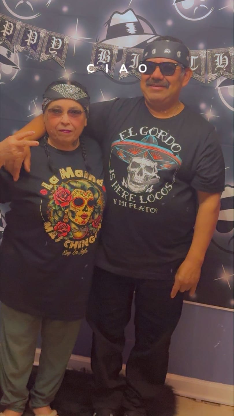 Customer photo review of La Mamá Mas Chingona OG T-Shirt