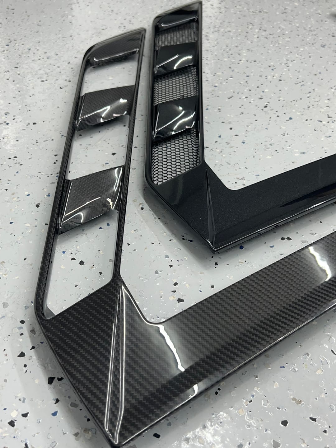 Customer photo review of Corvette C8 Coupe Rear Hatch Vent