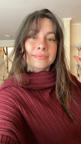 Customer photo review of SWEATER LINA BURDEO (PREVENTA 2)