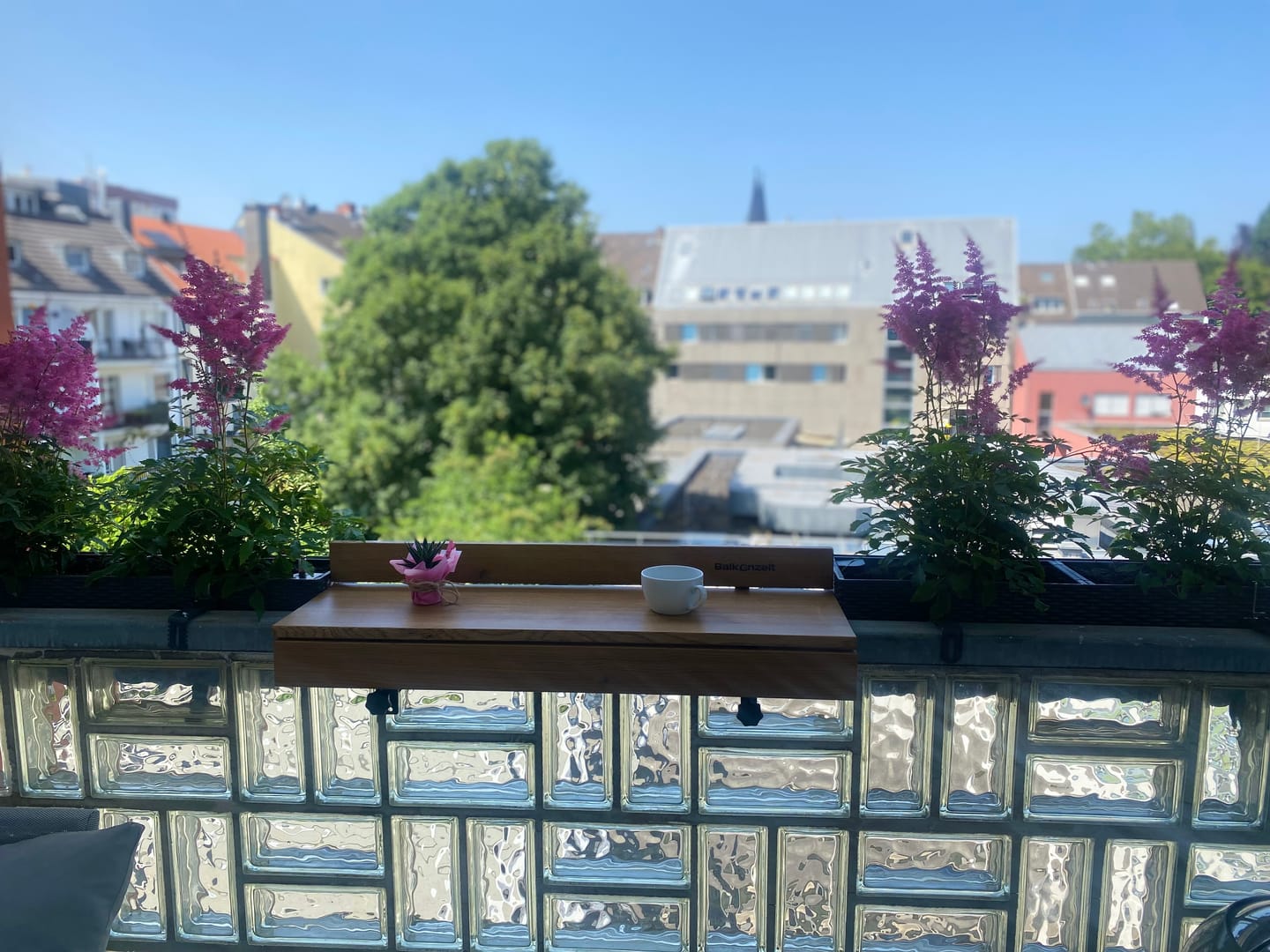 Customer photo review of Balkonzeit Bar aus Massivholz