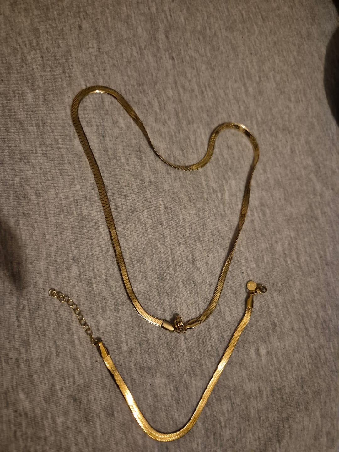 Customer photo review of Essentials Snake Chain Necklace