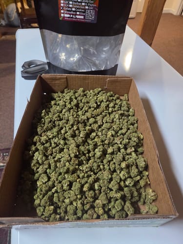 Customer photo review of Cheap THCA Smalls Pound