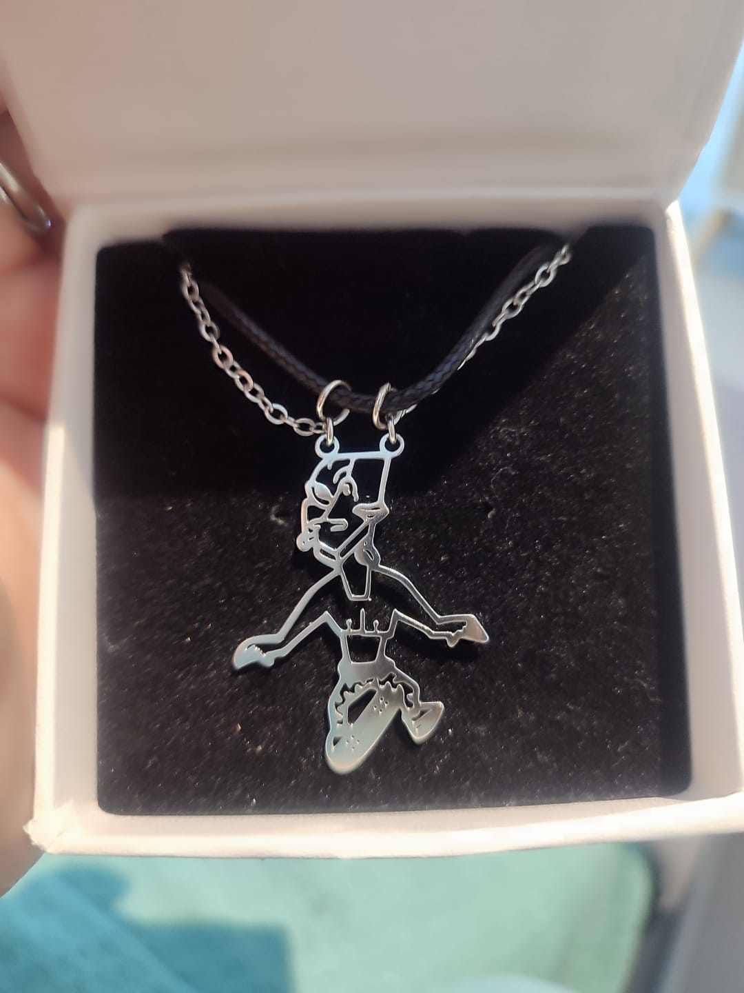 Customer photo review of Dibujo infantil personal como Collar o Colgante