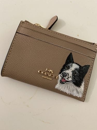 Customer photo review of Coach Wristlet with Custom Pet Portrait