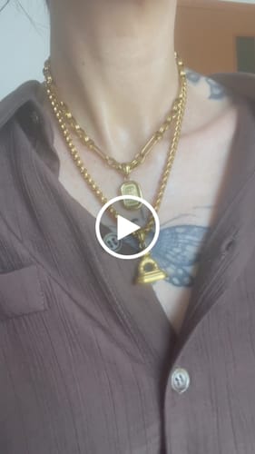 Customer video review of Ciondolo "Che sia follia"